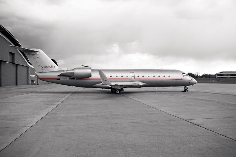 Challenger 850 on tarmac